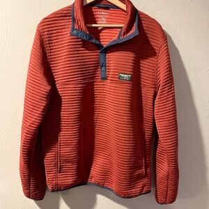 L.L. Bean Men's Red and Blue Zip Up Sweater